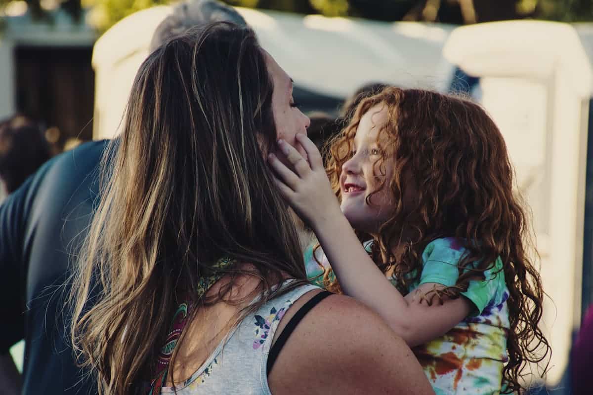 “Mamma, Non Vedi Come Sei Bella?” La Frase Che Potrebbe Cambiare la Vita di Ogni Madre