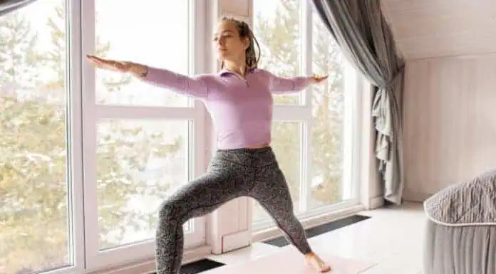 Scopri 5 Pratiche Inaspettate Di Yoga Da Fare Quando Non Hai Tempo (Con Video Di Sara Bigatti)