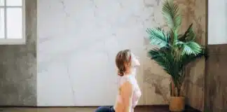 Scopri Come Fare Yoga Al Lavoro Con Sara Bigatti [La Scimmia Yoga]