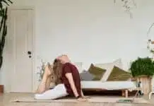 Oltre le Posizioni Yoga: La Vera Pratica che Stiamo Ignorando
