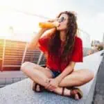 Pressione bassa in estate: cosa fare per non sentirsi stanchi e deboli Pressione bassa in estate: cosa fare per non sentirsi stanchi e deboli