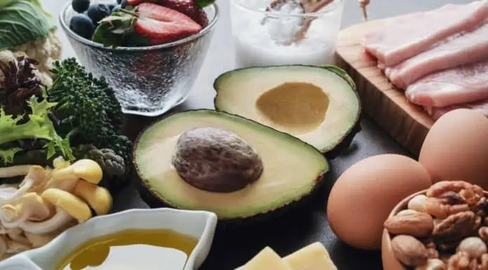 Cibi da evitare glicemia alta: La guida definitiva per un dimagrimento efficace Gestire la glicemia alta per il dimagrimento