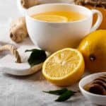 La verità sull'acqua calda e limone per dimagrire e depurare